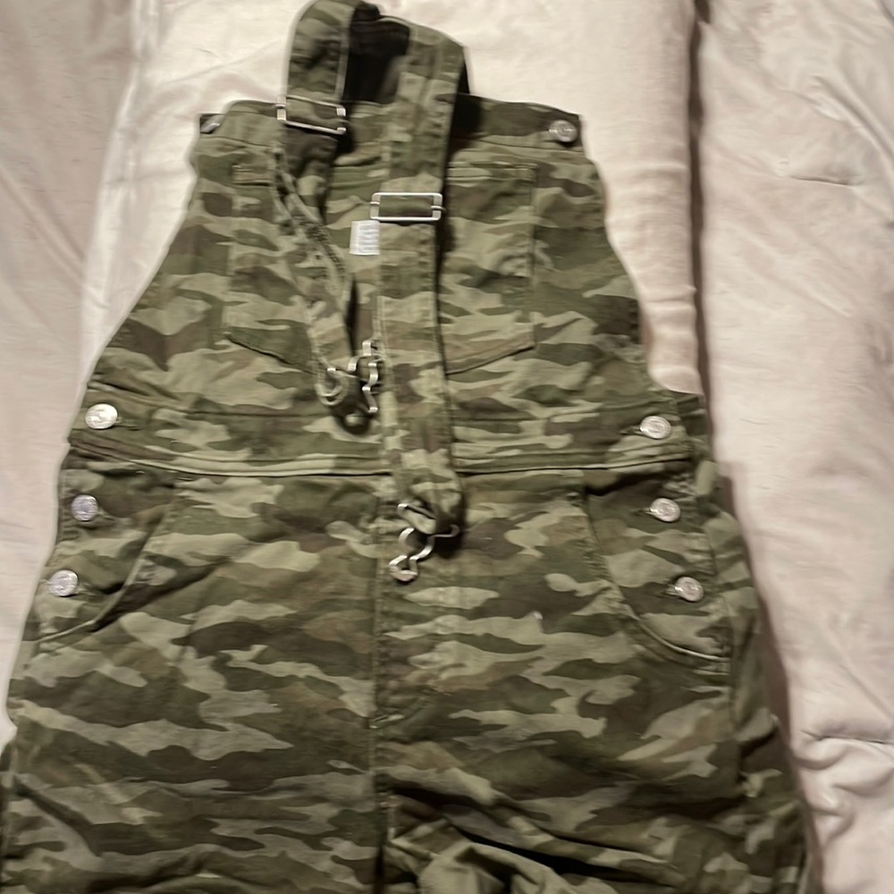 Levi Strauss & Co - gently used bib overalls. -size M